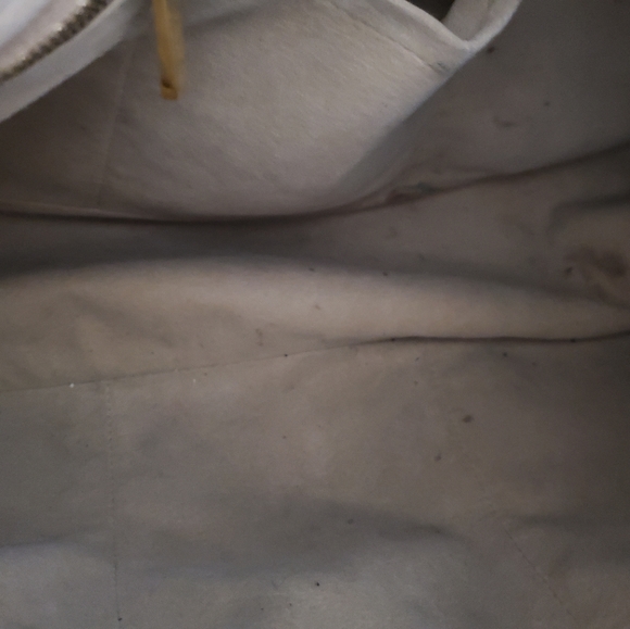 Louis Vuitton Hobo Handbag - Picture 4 of 7